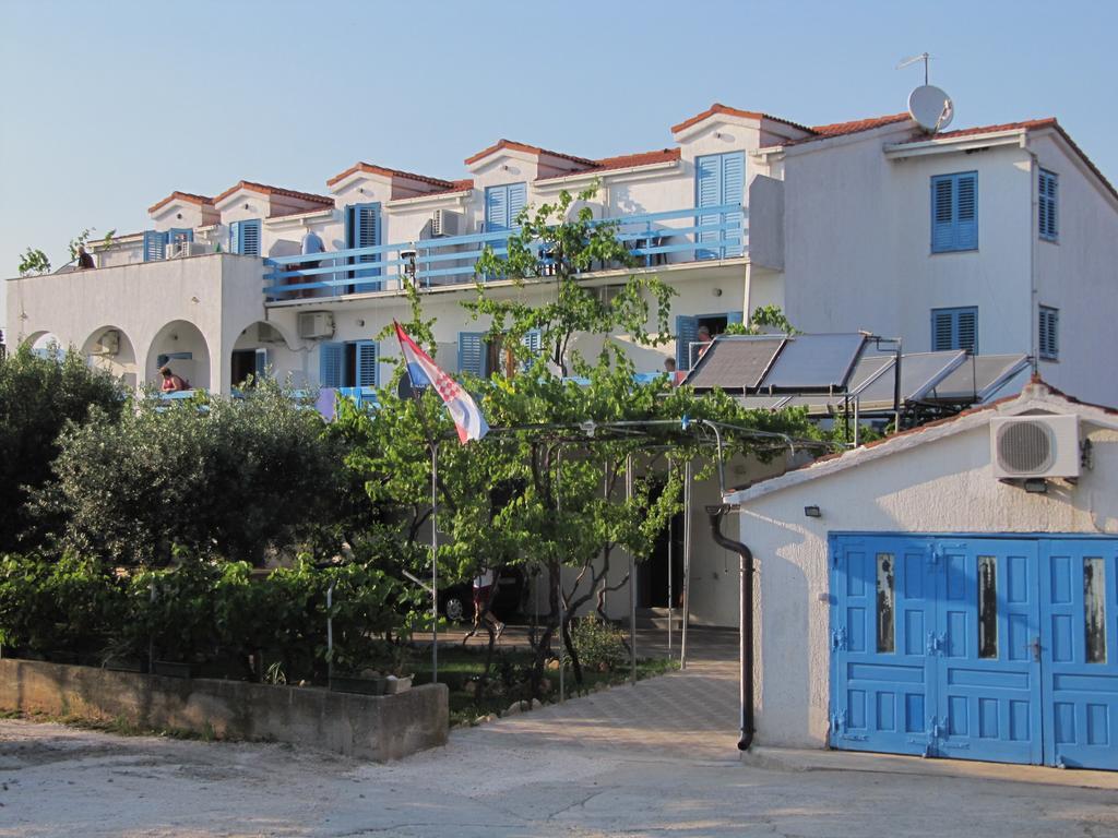 Pansion Ivan Sucuraj Exterior photo