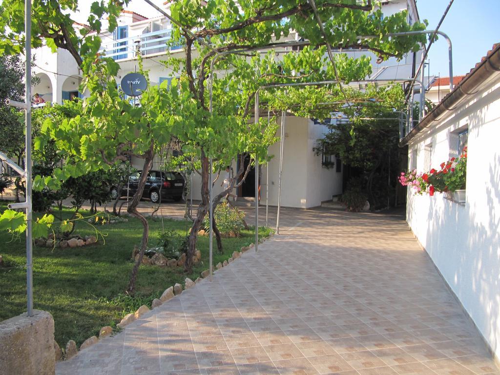 Pansion Ivan Sucuraj Exterior photo